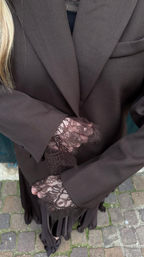 Blazer Marron – Détails Dentelle